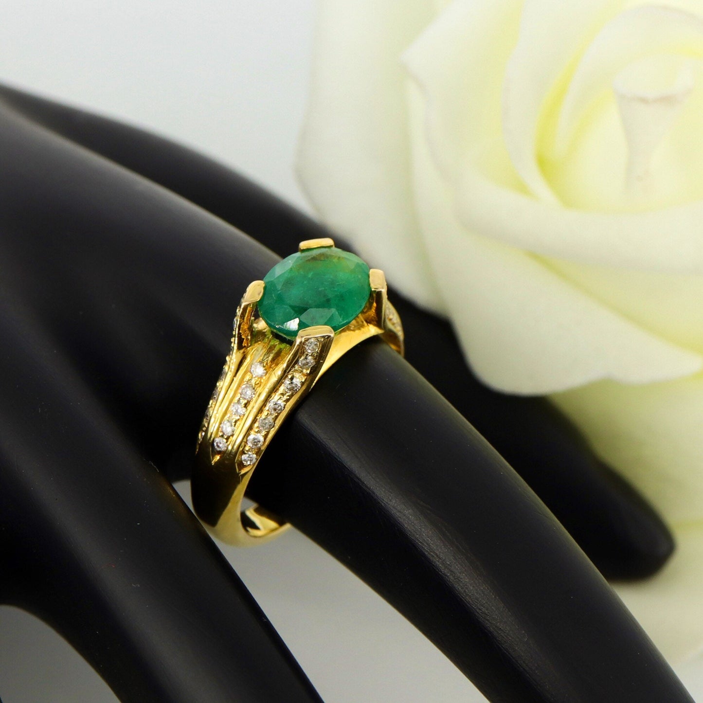 Vintage Emerald Ring 18K Gold