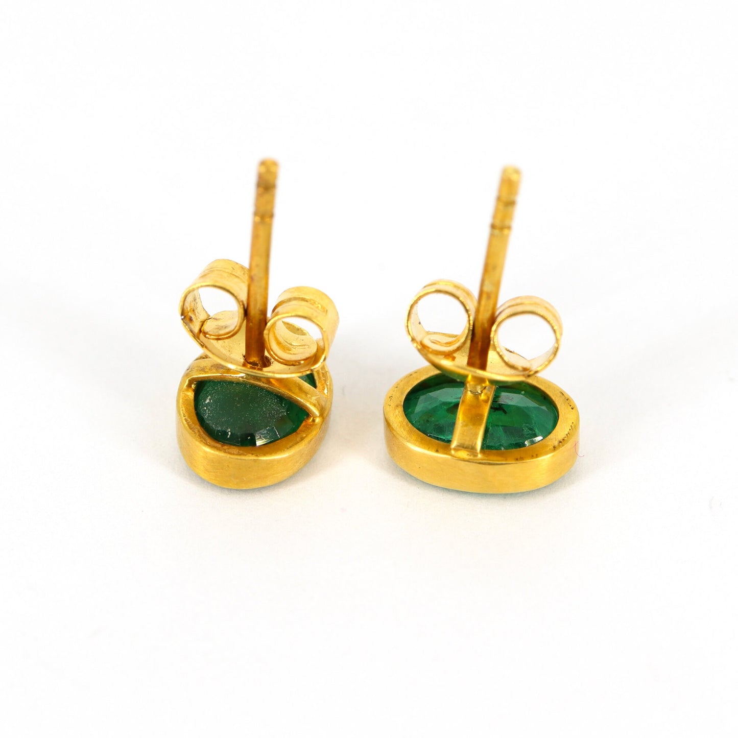 Minimalist Studs Earring 18K Gold