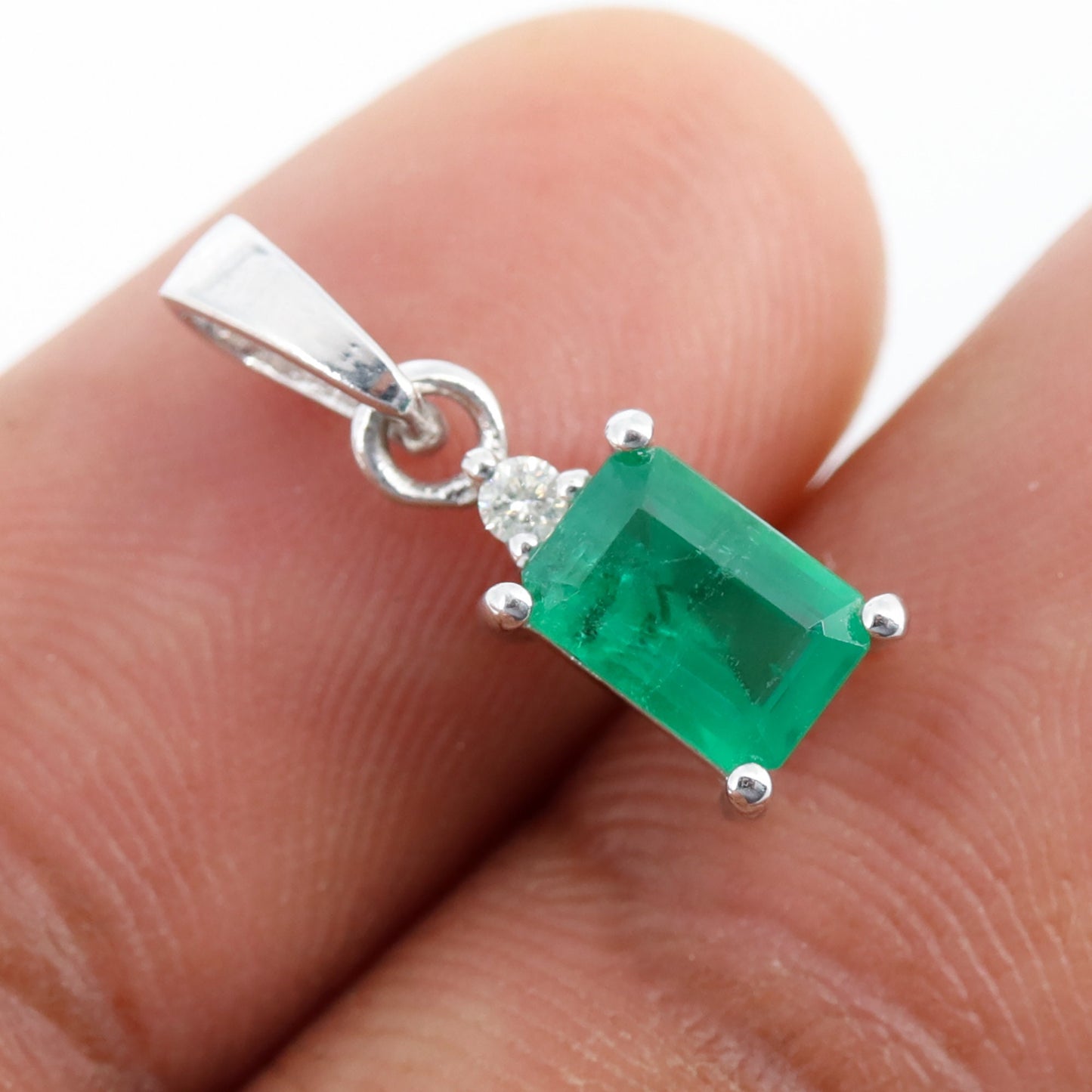 Green Emerald Pendant Silver