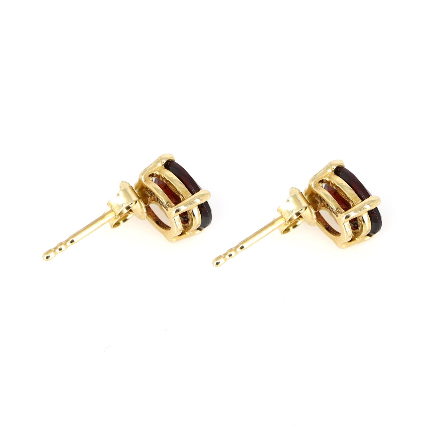 Red Garnet Oval Earring Gold