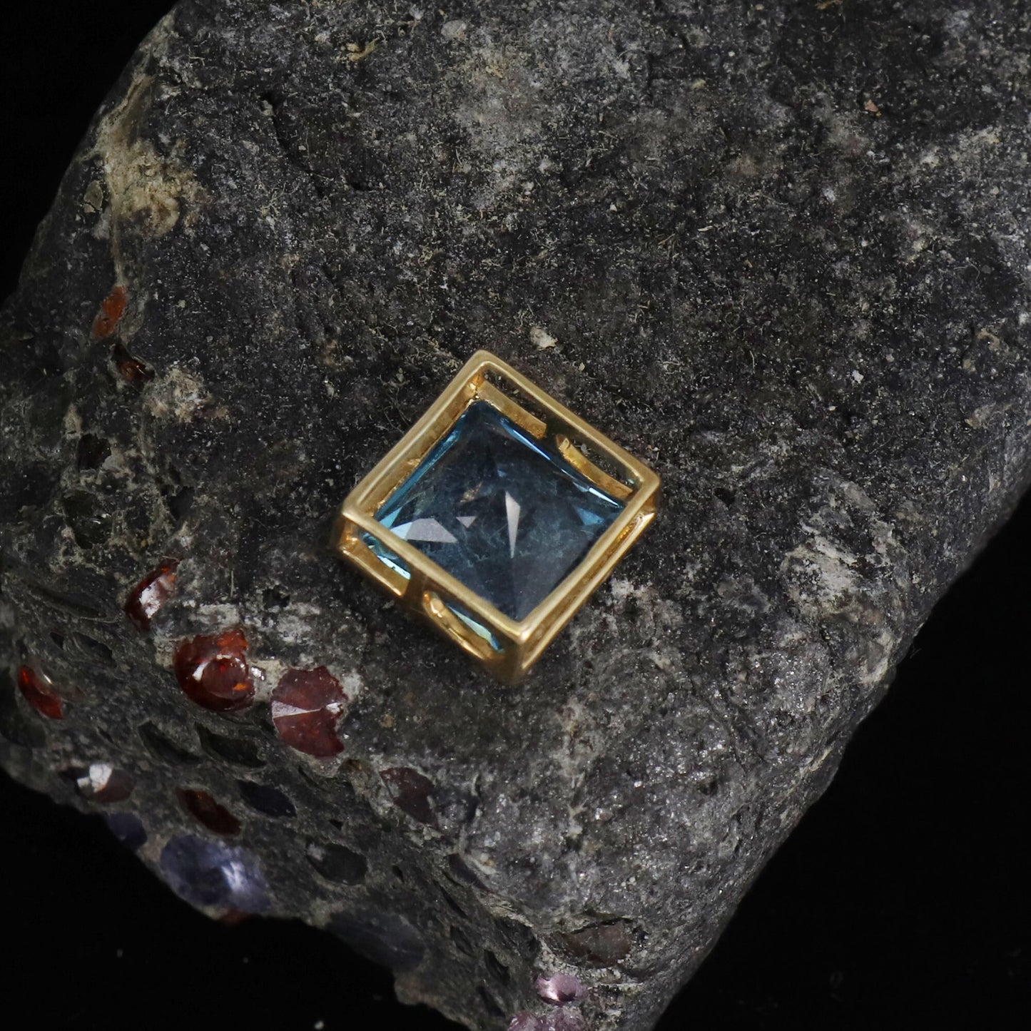 Square Shape Blue Topaz Pendant 14K Gold