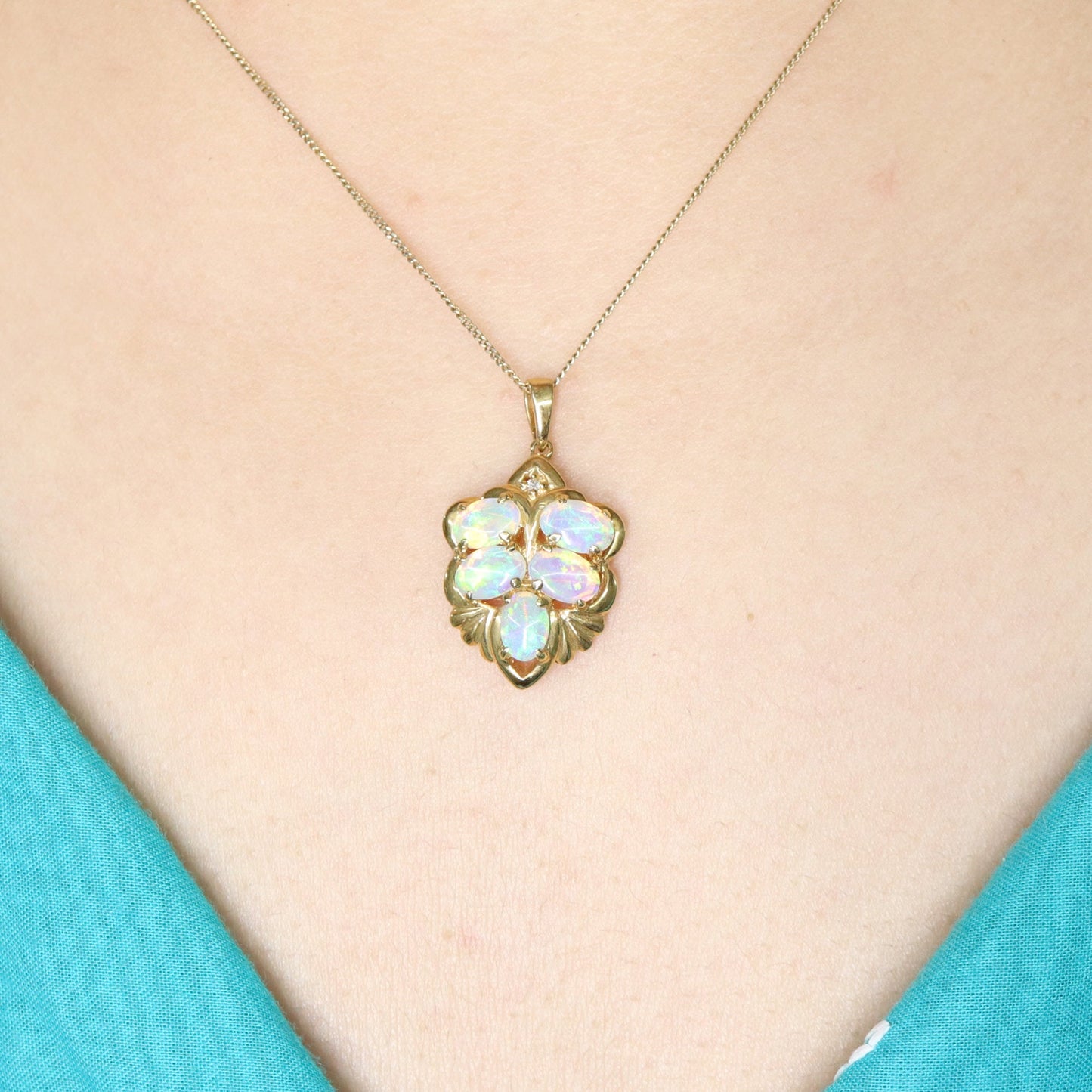 Yellow Opal Pendant 18K Gold