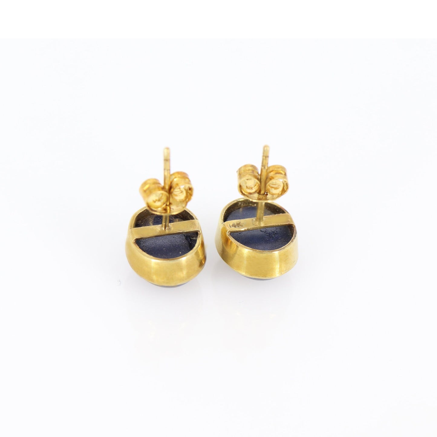 Oval Star Sapphire Stud Earring 18K Gold