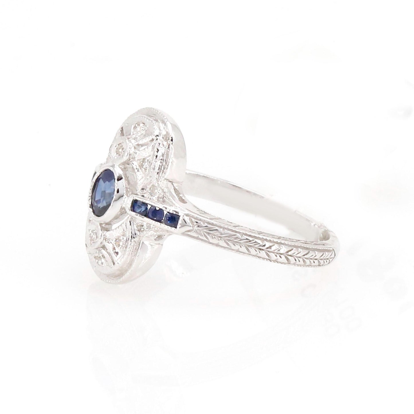 Classic Sapphire Ring 14K Gold