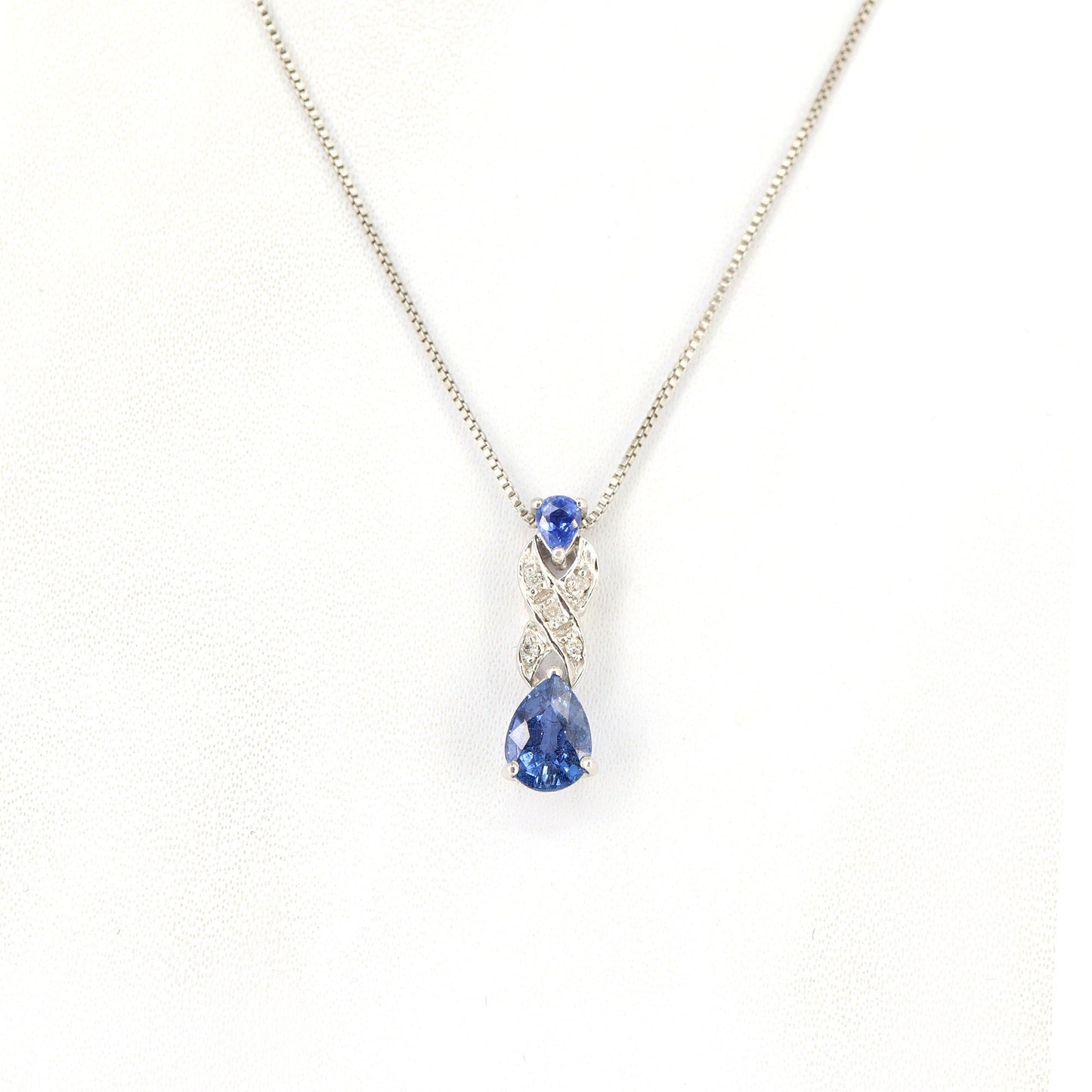 Pear Cut Blue Sapphire Pendant 14K Gold