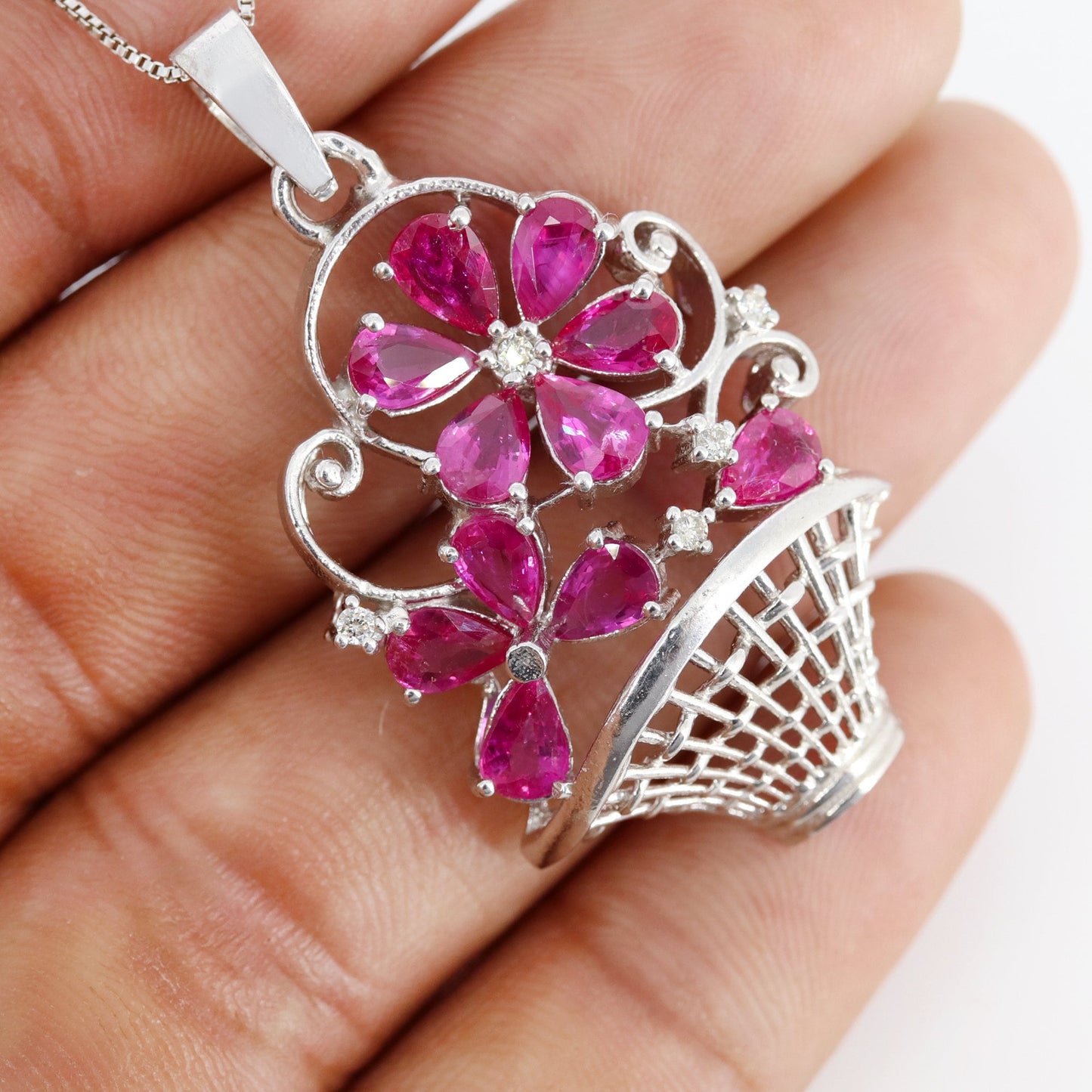 Flower Basket Pendant Gold