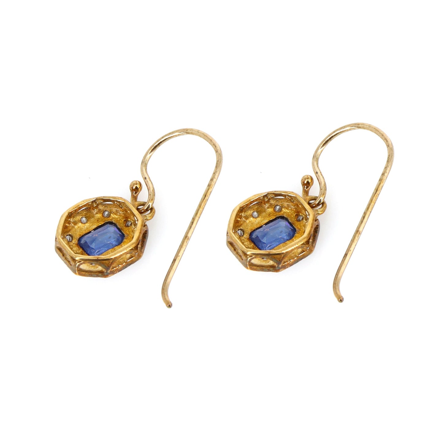 Antique Dangling Earring Gold
