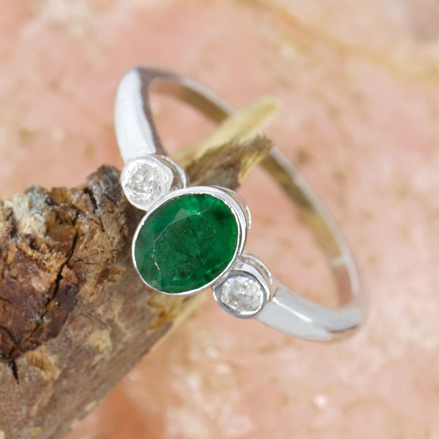 Oval Cut Gemstone 925 Sterling Emerald Ring Silver