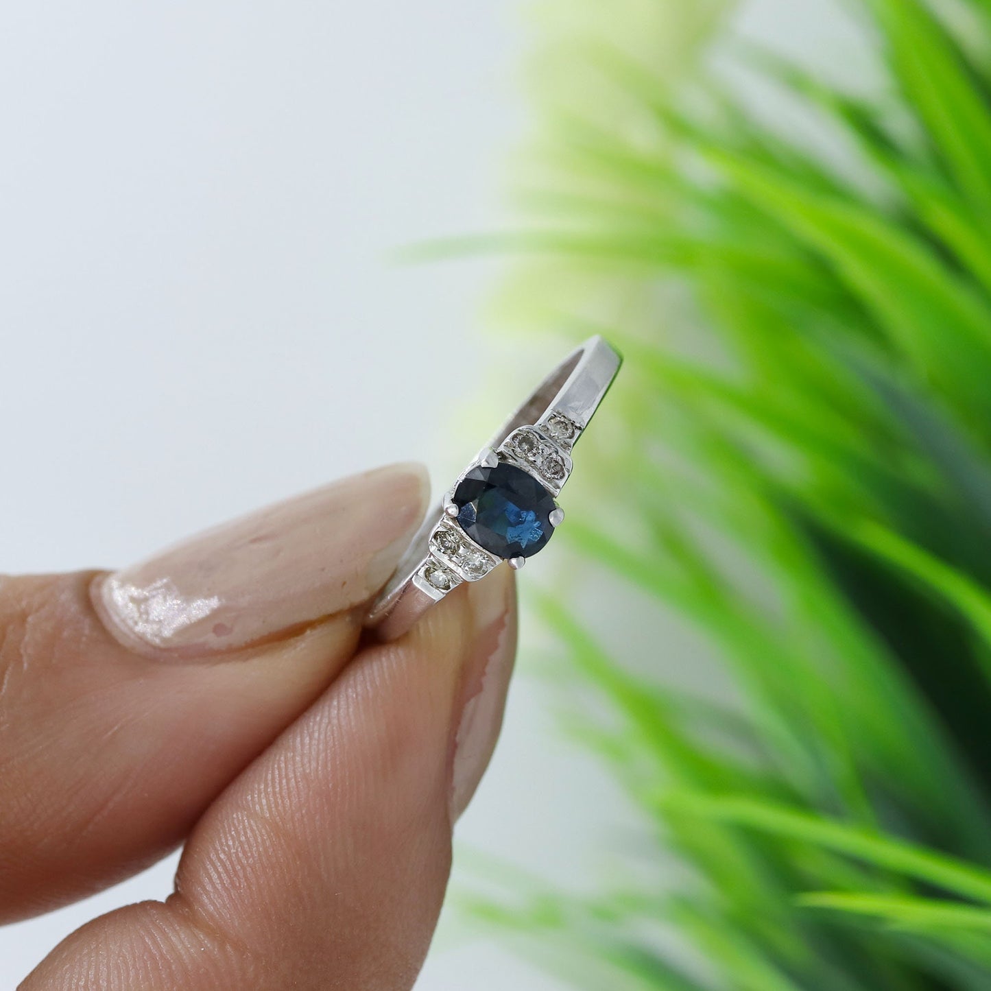 Classic Blue Sapphire Ring Silver