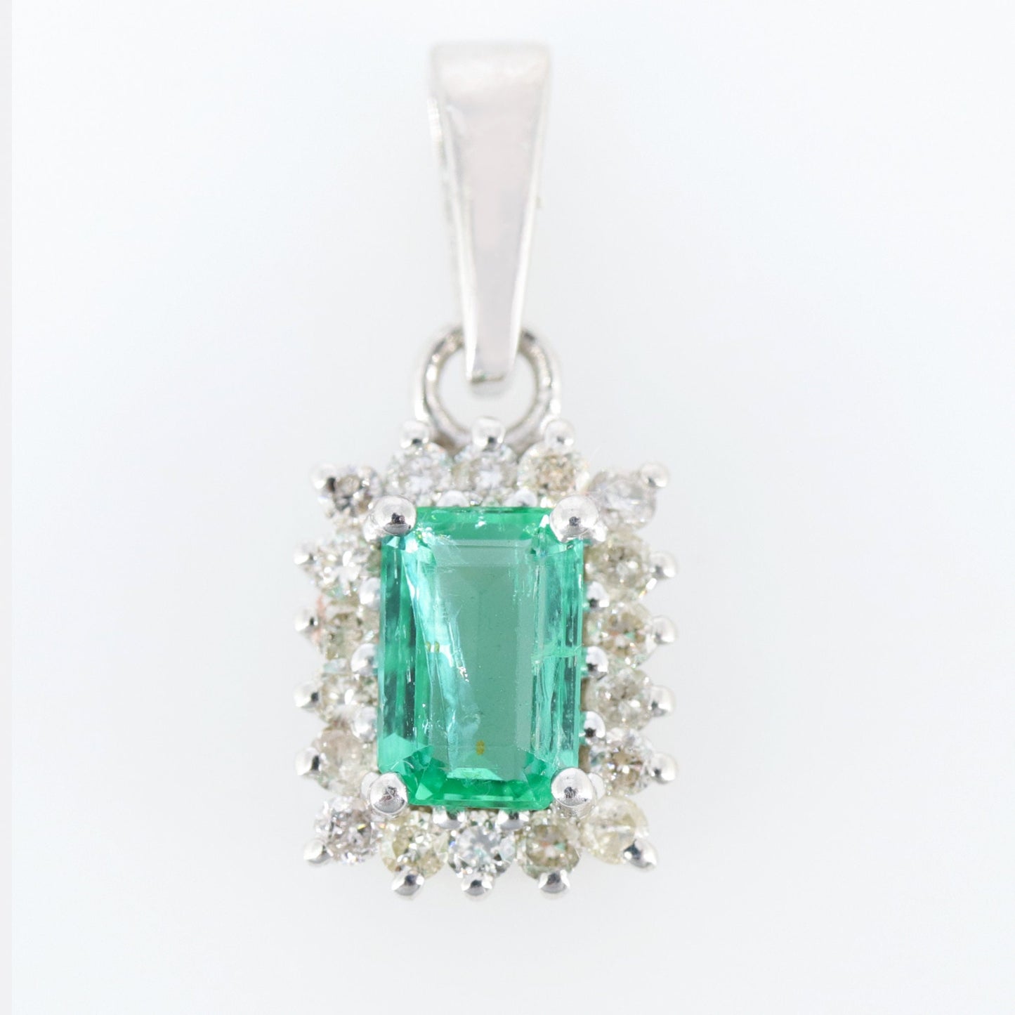 Emerald Necklace Silver