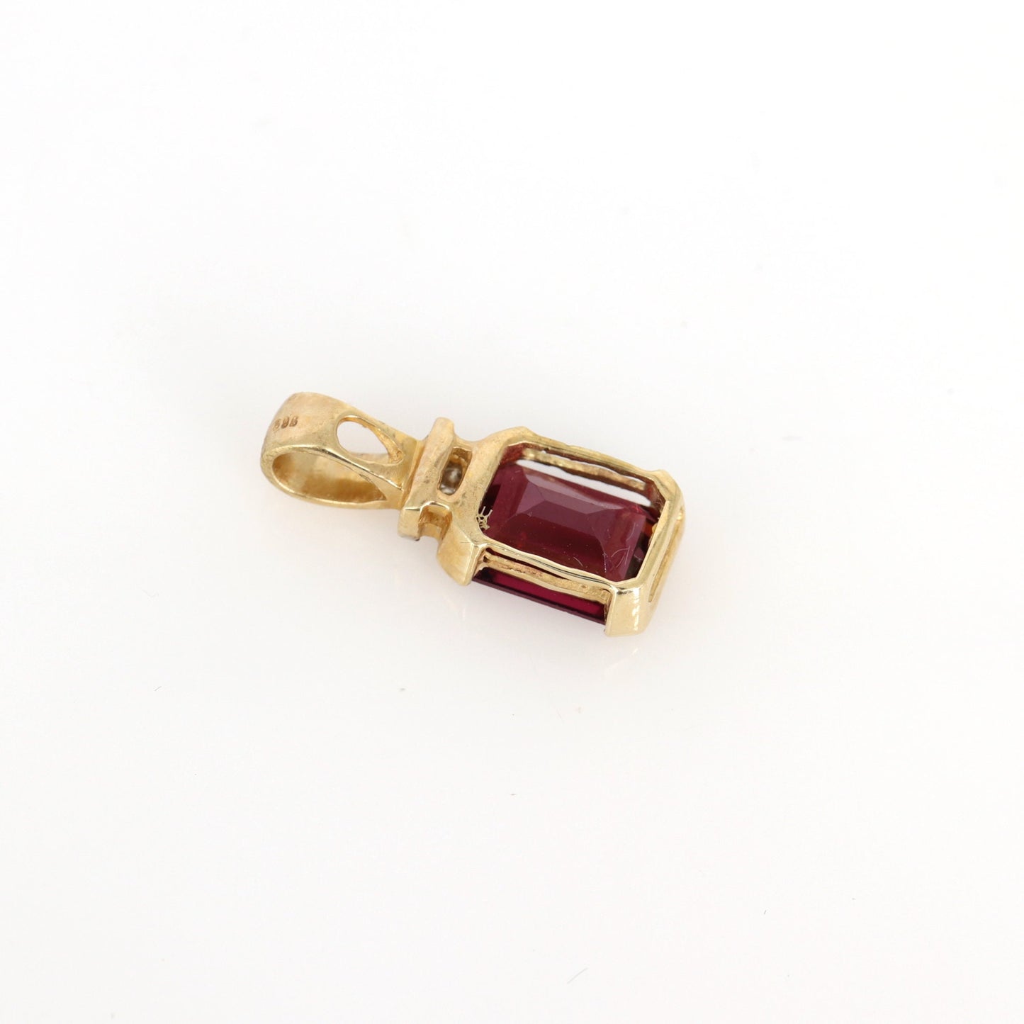 Garnet Pendant 14K Gold