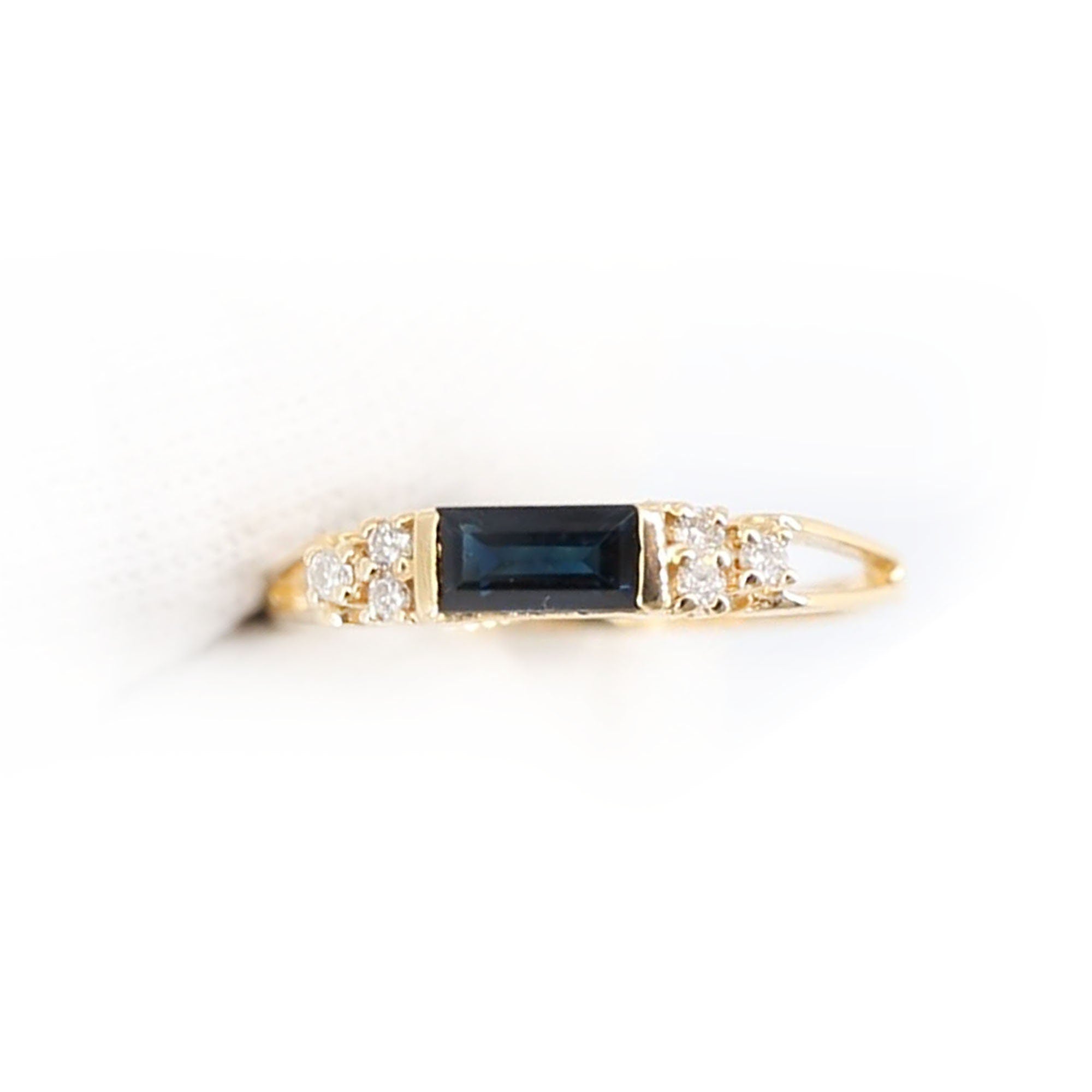 Blue Sapphire Ring 14K Gold