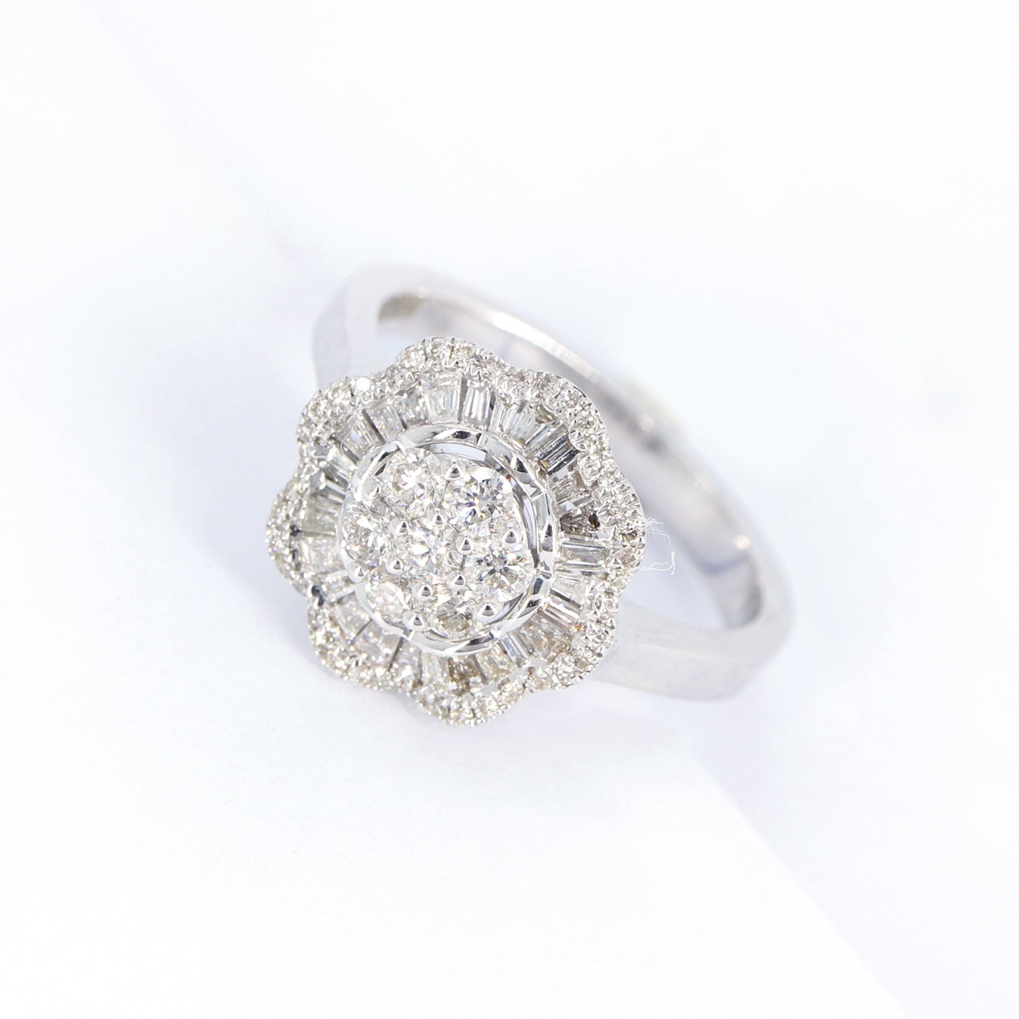 Flower Shape Unique Design Ring 18K Gold