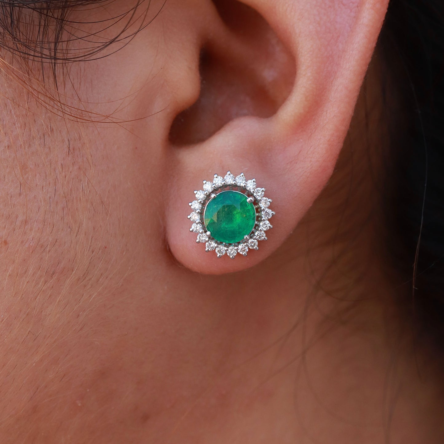 Emerald Cluster Halo Earring 18K Gold