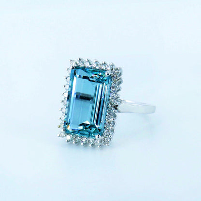 White Ring 14K Gold
