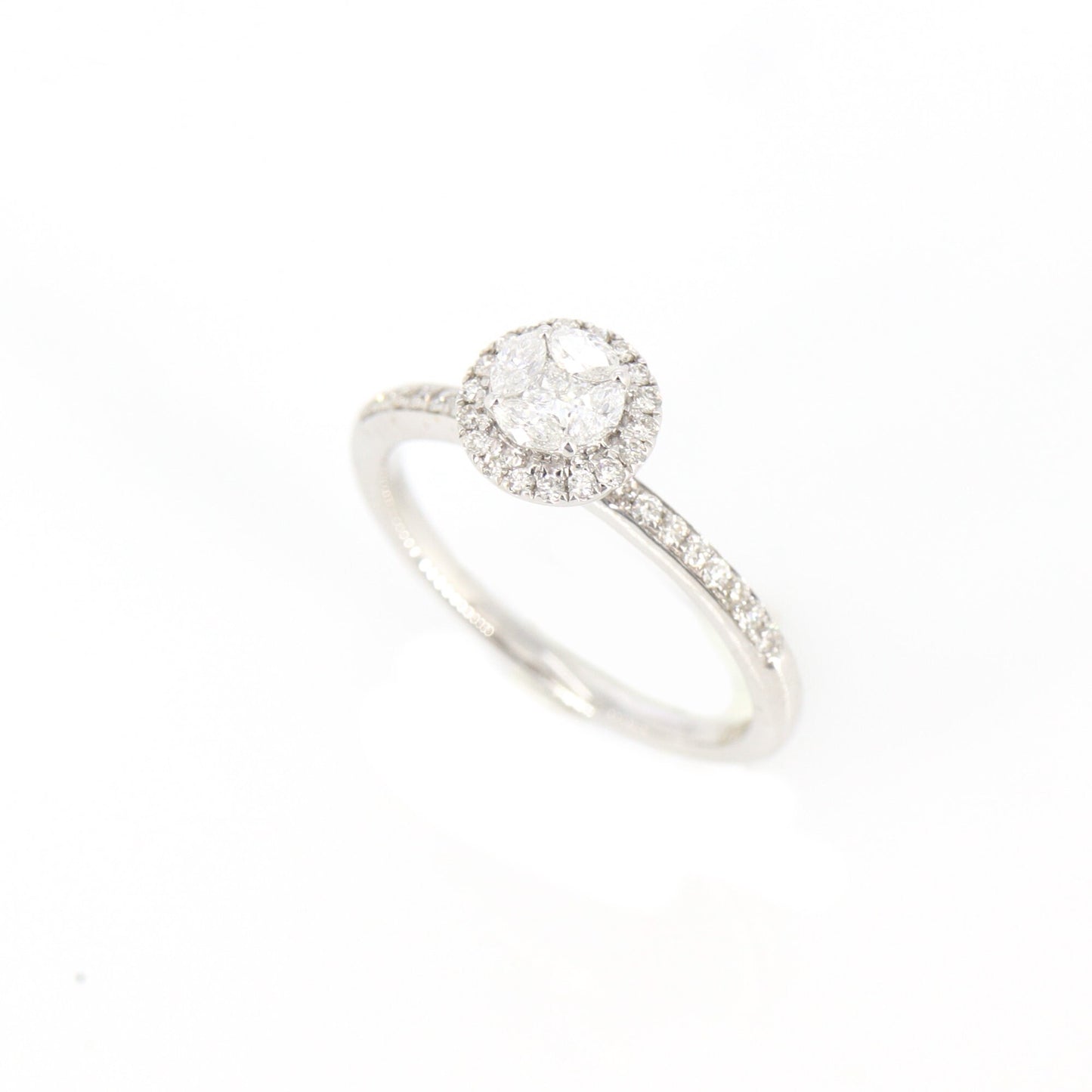 Illusion Setting 0.55 White Ring 18K Gold