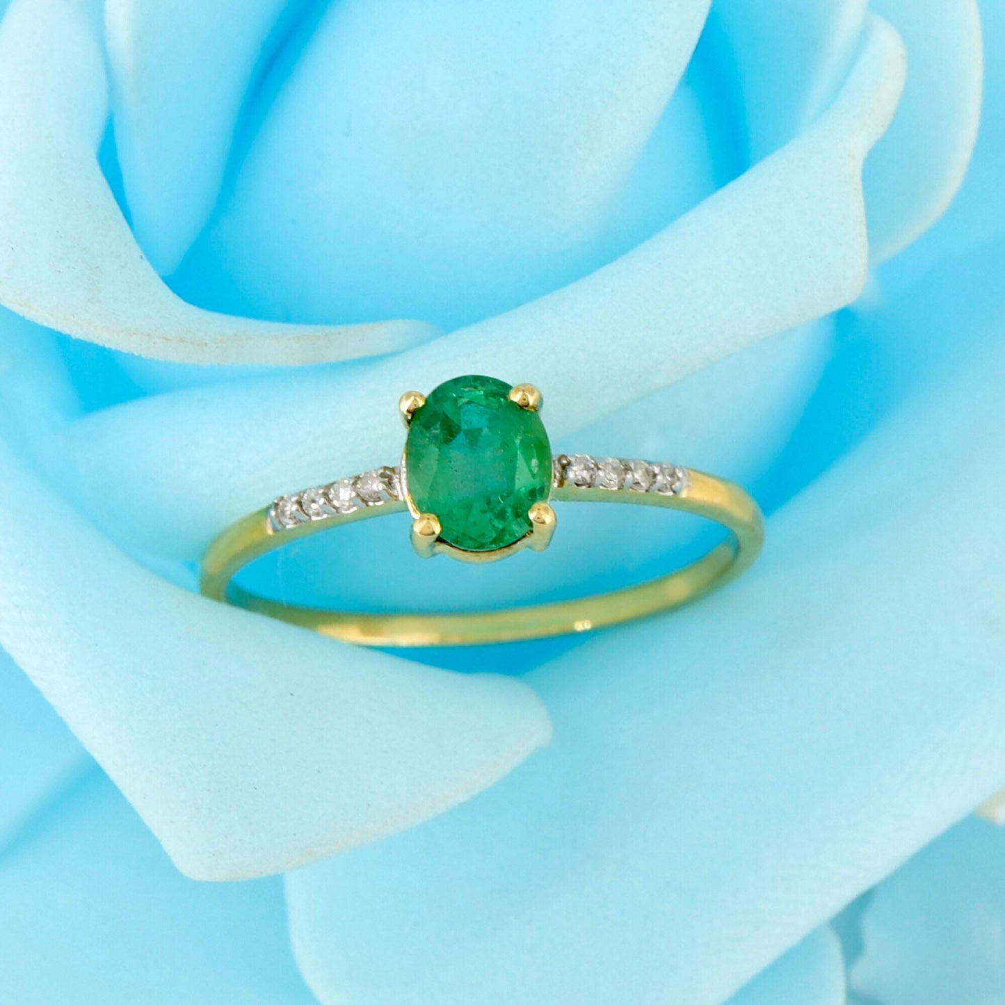 Emerald Ring 14K Gold