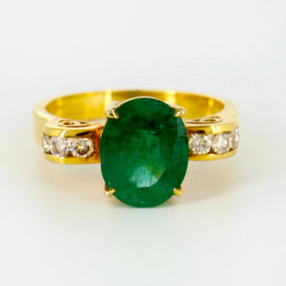 Beautiful Ring 18K Gold