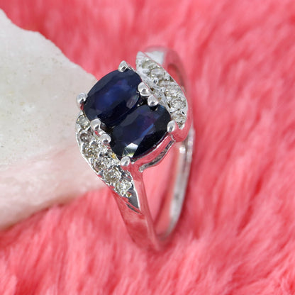 Classic Blue Sapphire Ring Silver