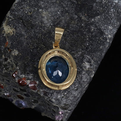 Dainty Pendant 14K Gold