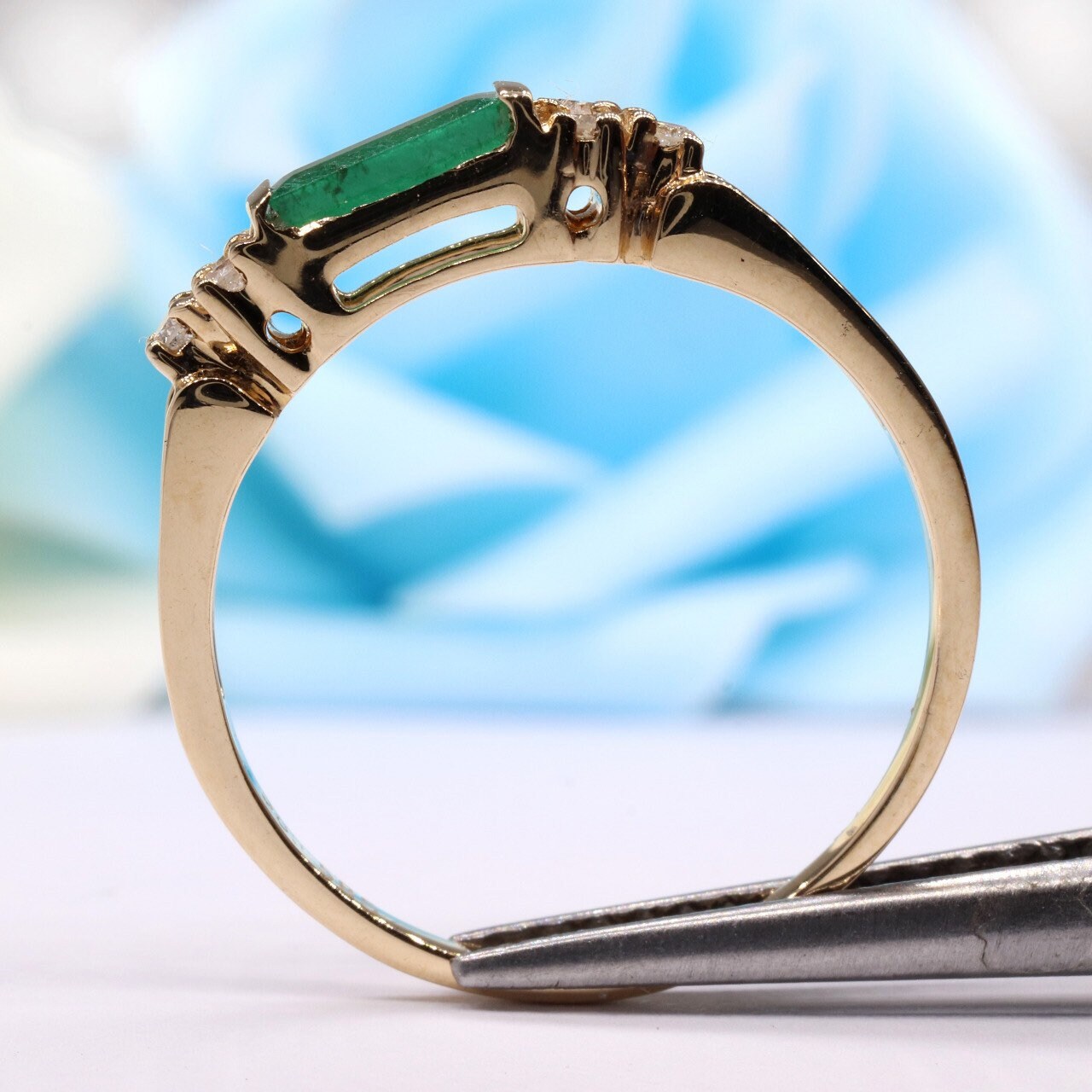 Beautiful Ring 14K Gold