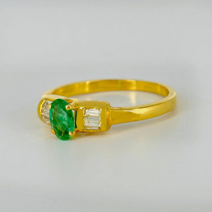 Beautiful Ring 18K Gold