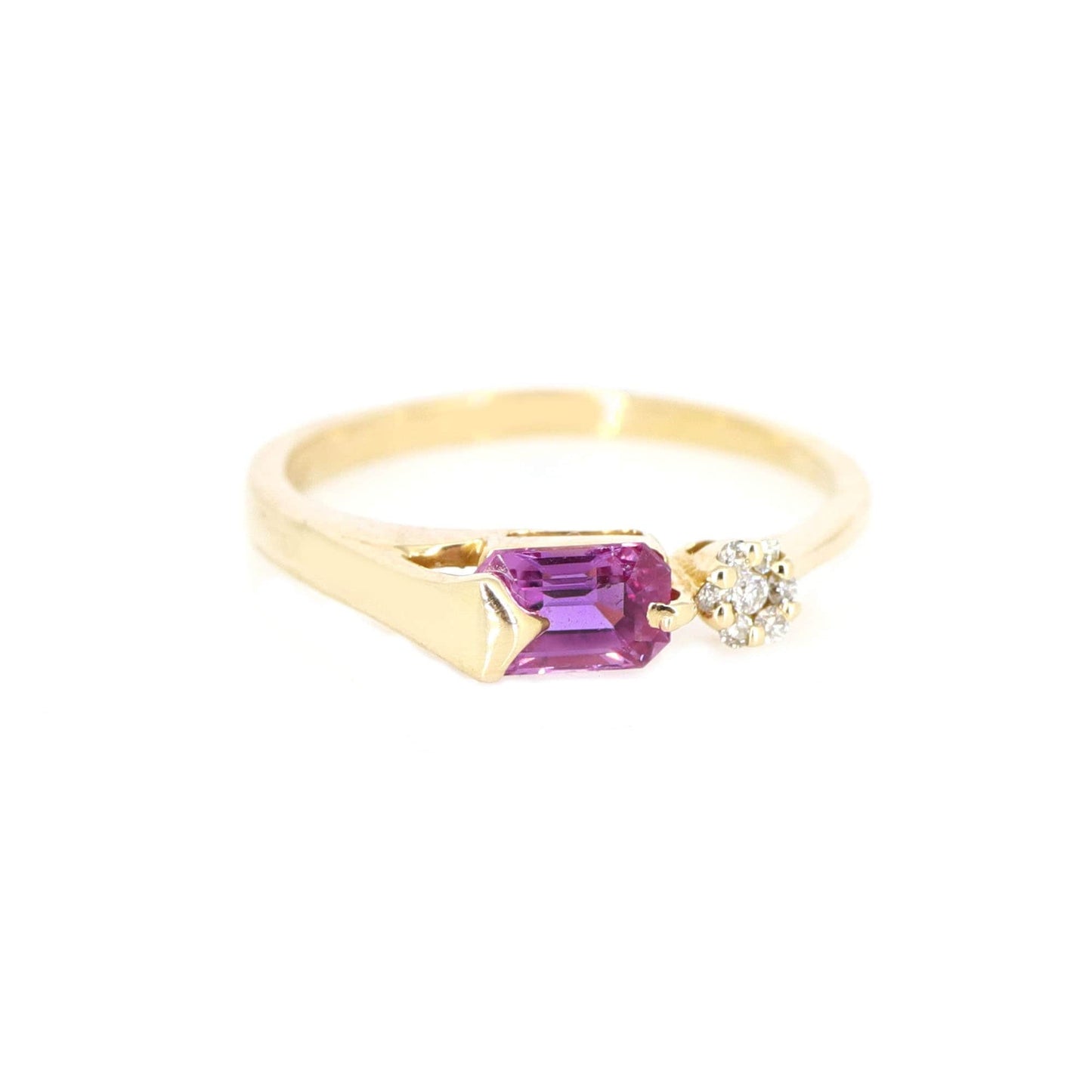 Stunning Pink Sapphire Ring 14K Gold