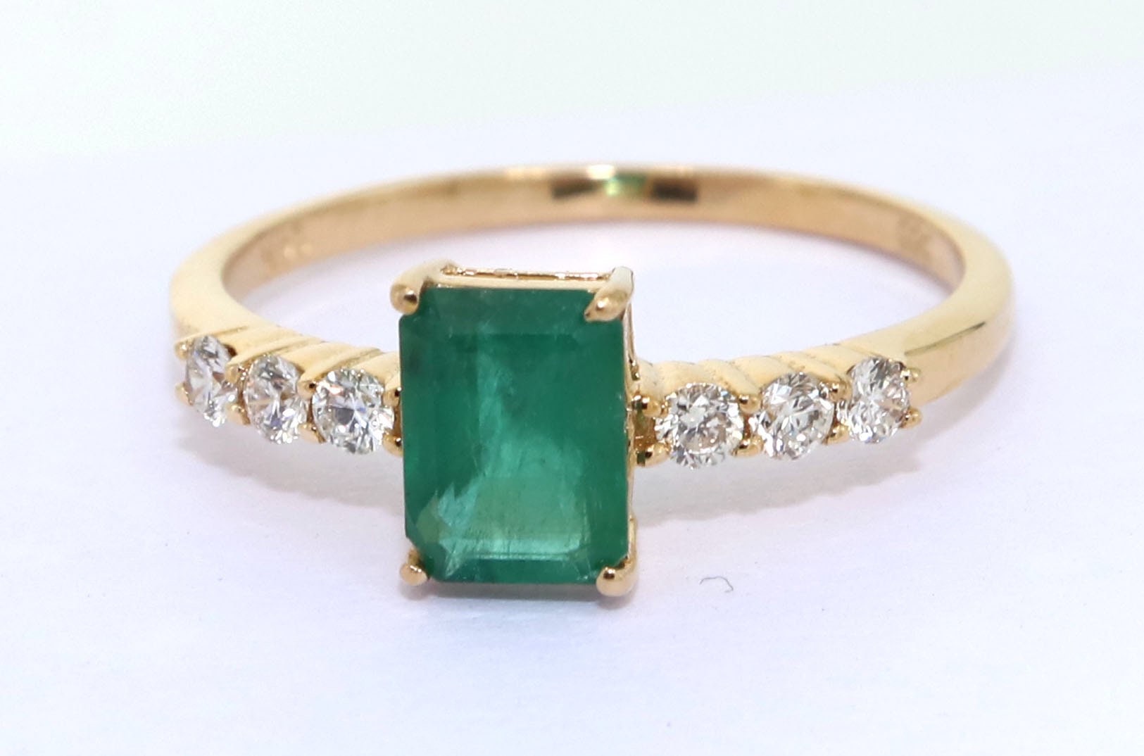 Beautiful Ring 14K Gold