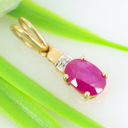 14Kt Ruby Necklace Gold