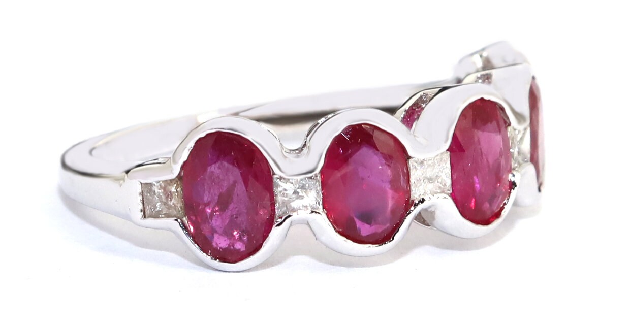 925 Sterling White Rhodium Beautiful Ring Gold