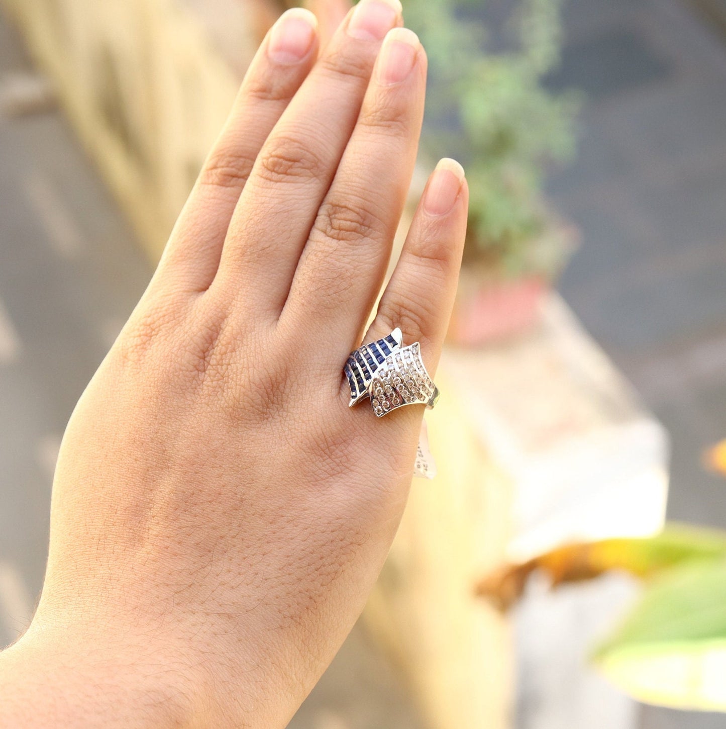 Blue Sapphire Ring 18K Gold