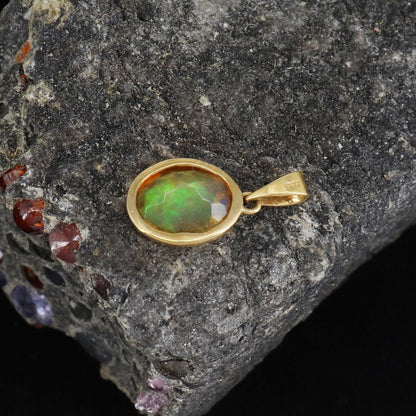 Multifire Gemstone Opal Pendant 14K Gold