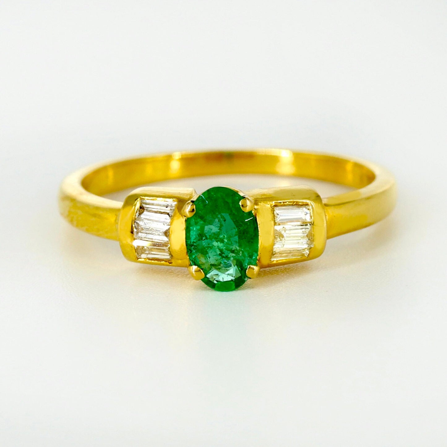 Beautiful Ring 18K Gold