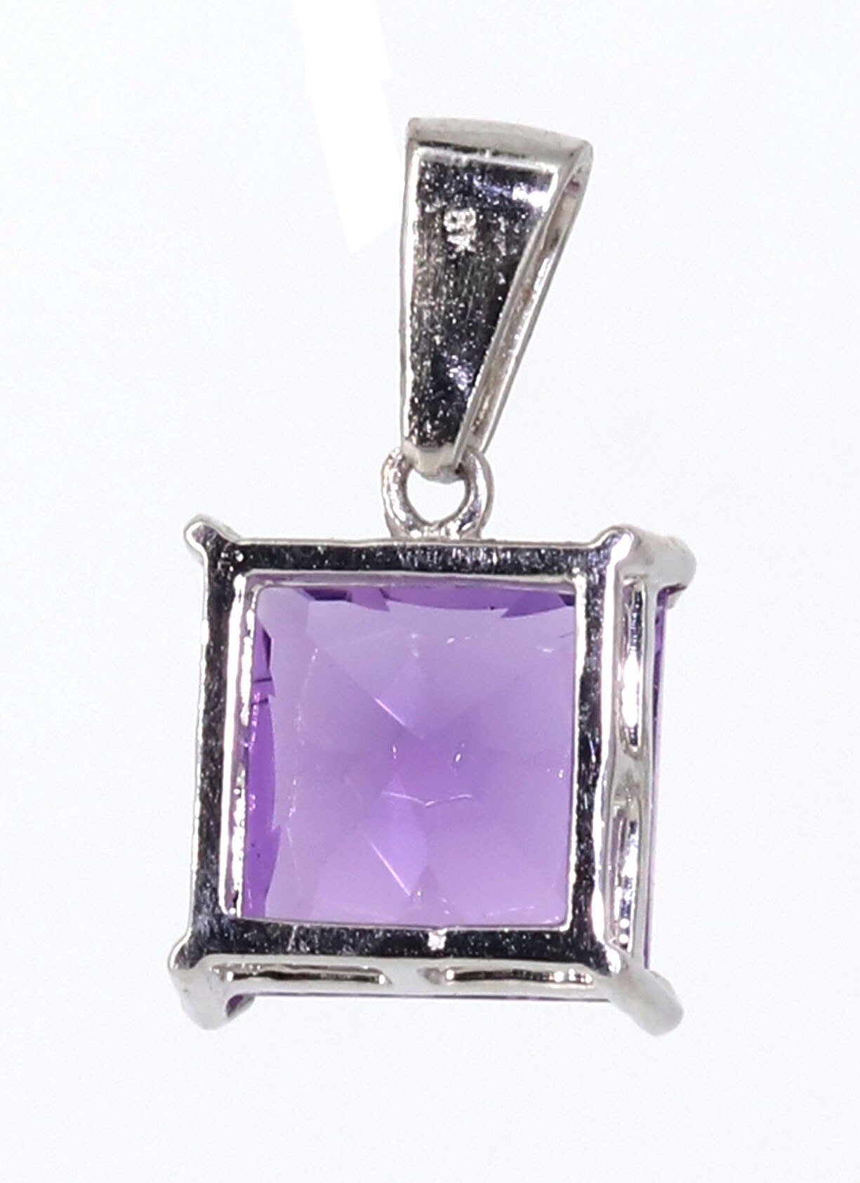 Amethyst White Pendent White Pendant 18K Gold