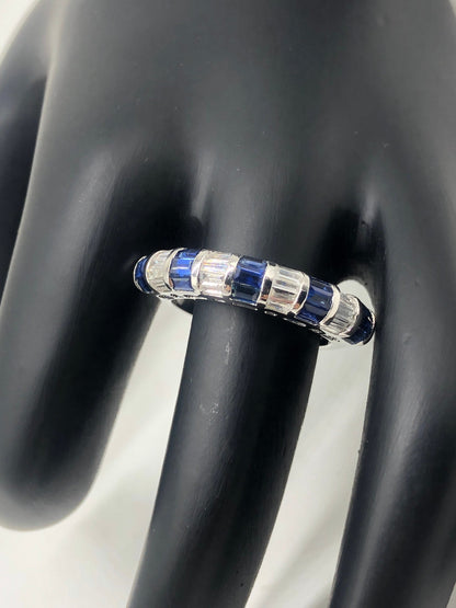 White Beautiful Ring 18K Gold