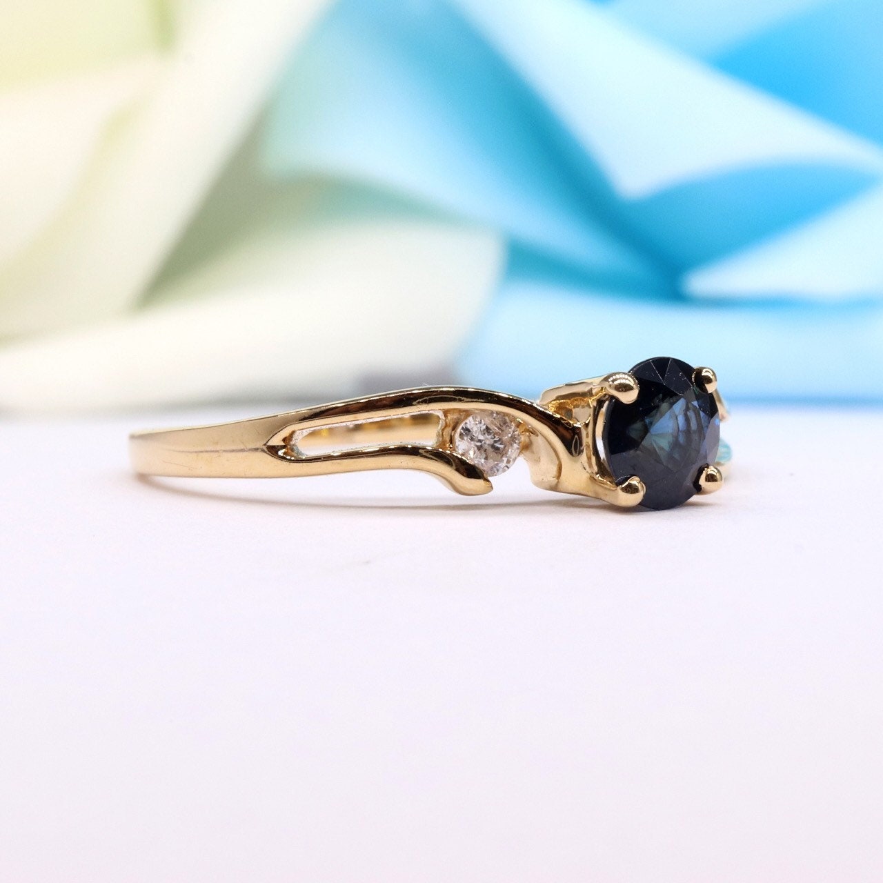 Sapphire Ring 14K Gold