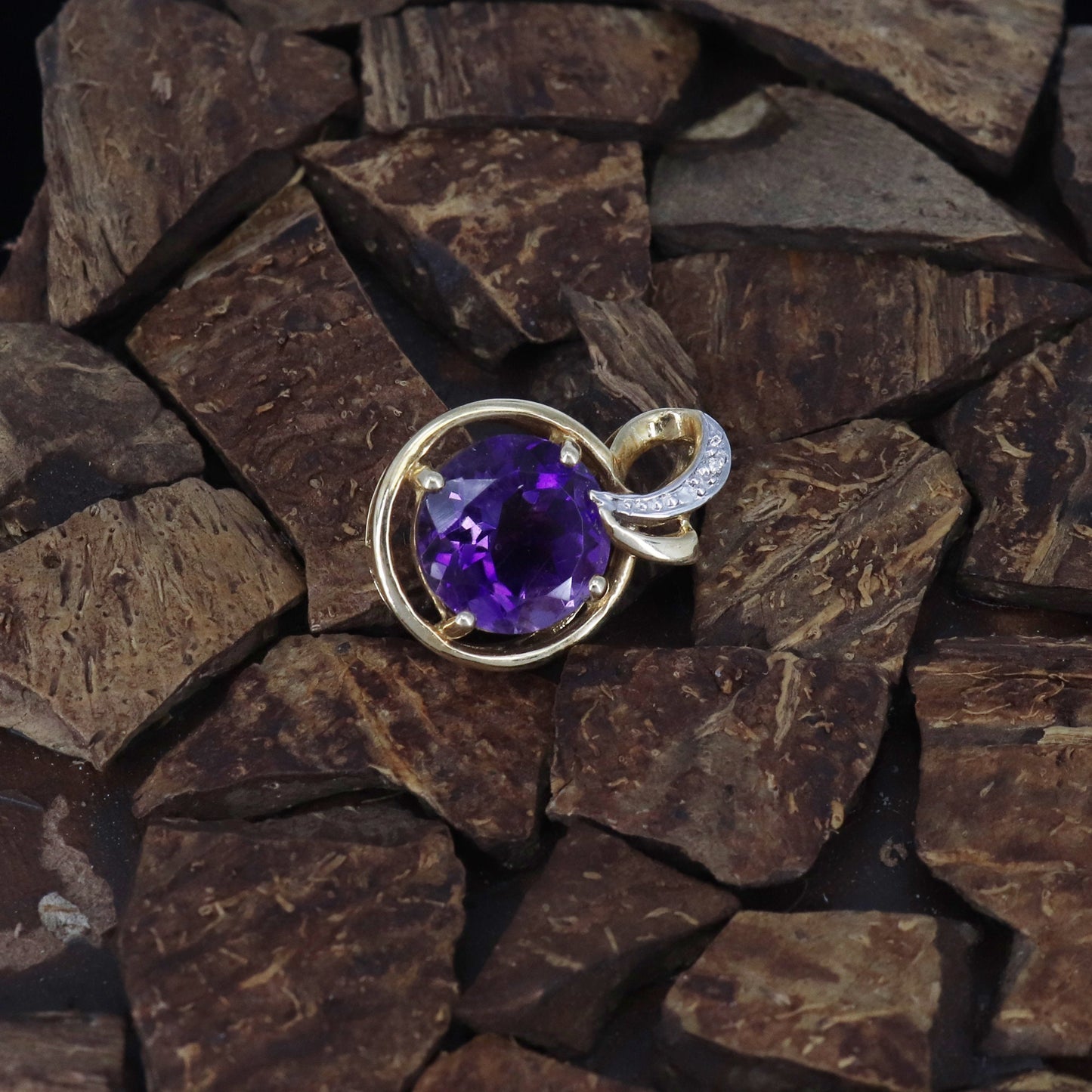 Amethyst Pendant 14K Gold