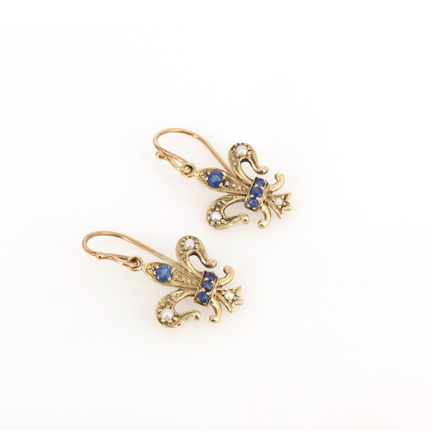 Tiny Pearl Blue Sapphire Earring Gold