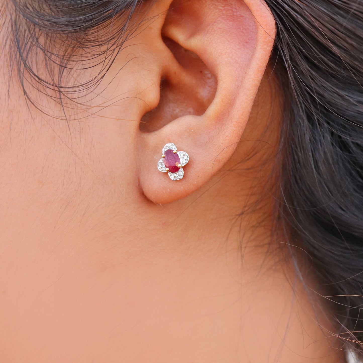 0.78 Oval Red Ruby & Earring 14K Gold