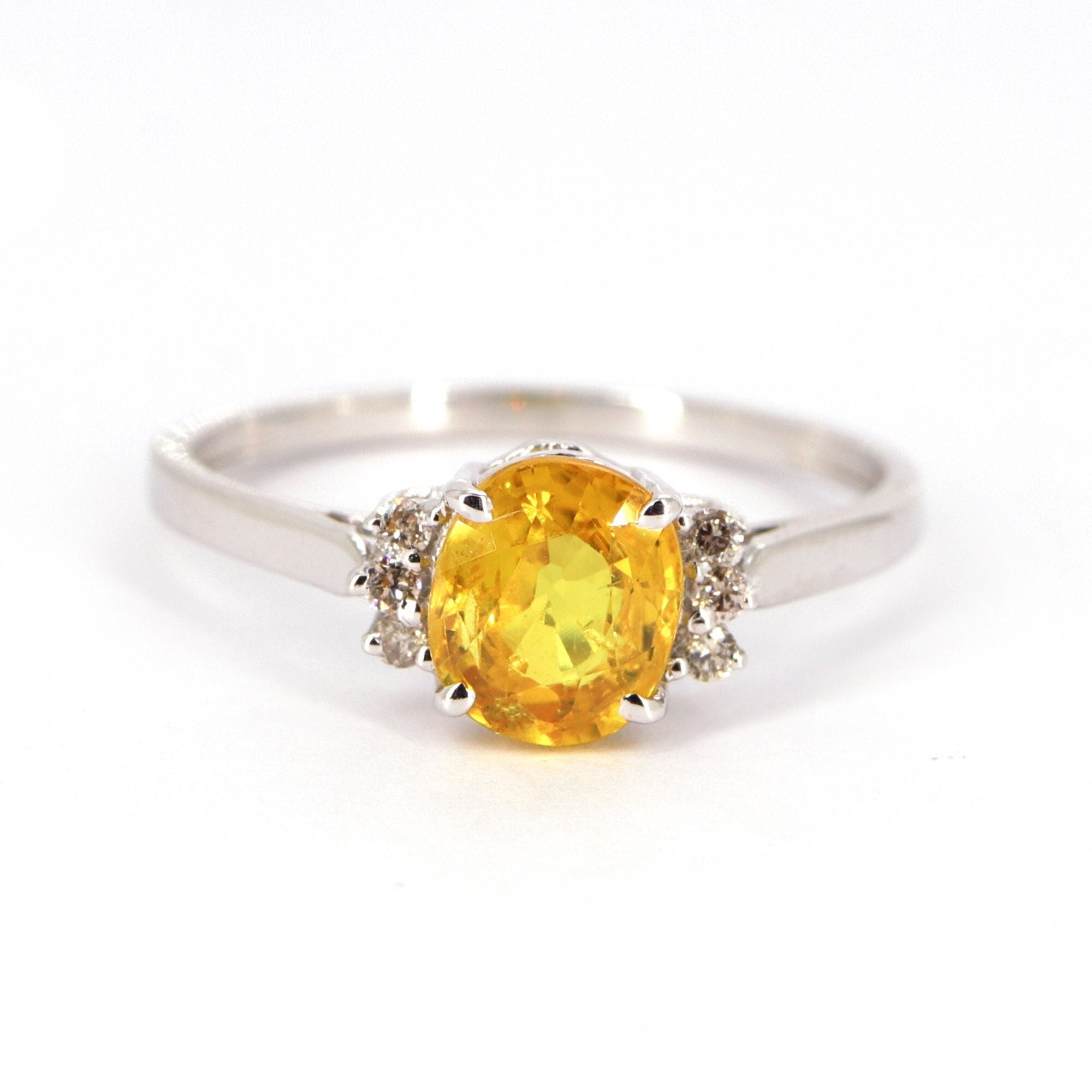 White 1.34 Yellow Sapphire 0.07 White Ring 14K Gold
