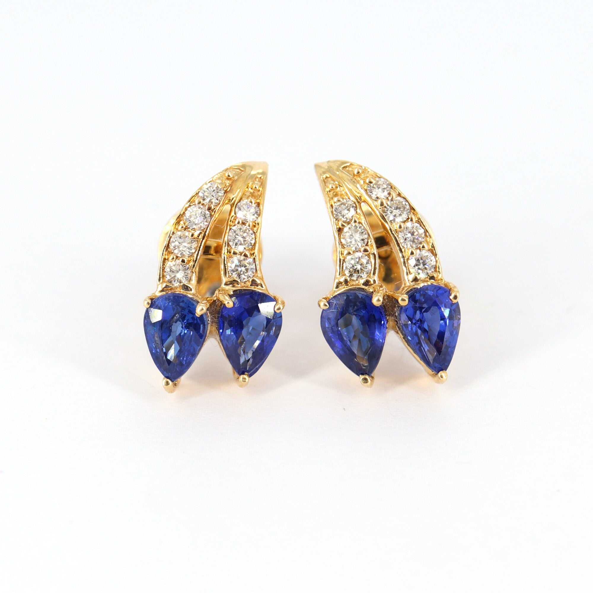 Yellow Studded Pear Cut Blue Sapphire Studs Top Quality Round Earring 14K Gold