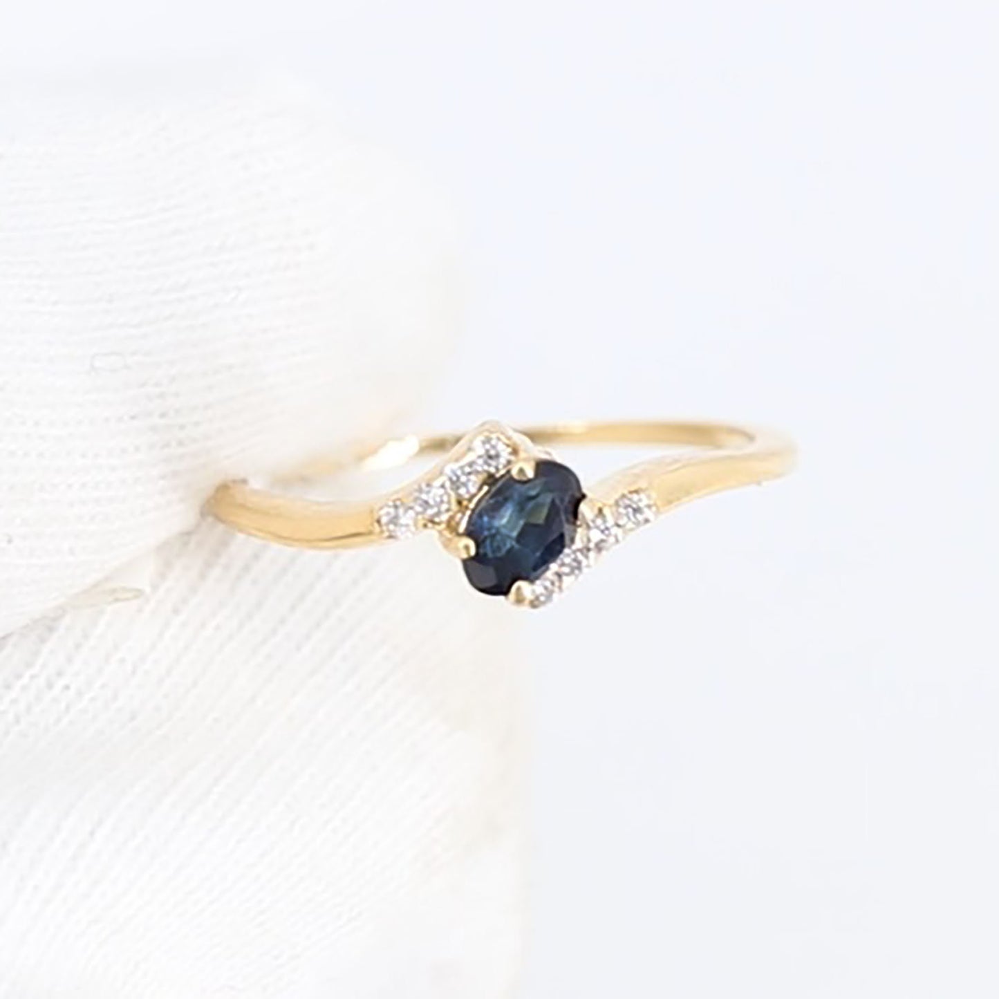 Sapphire Ring 14K Gold