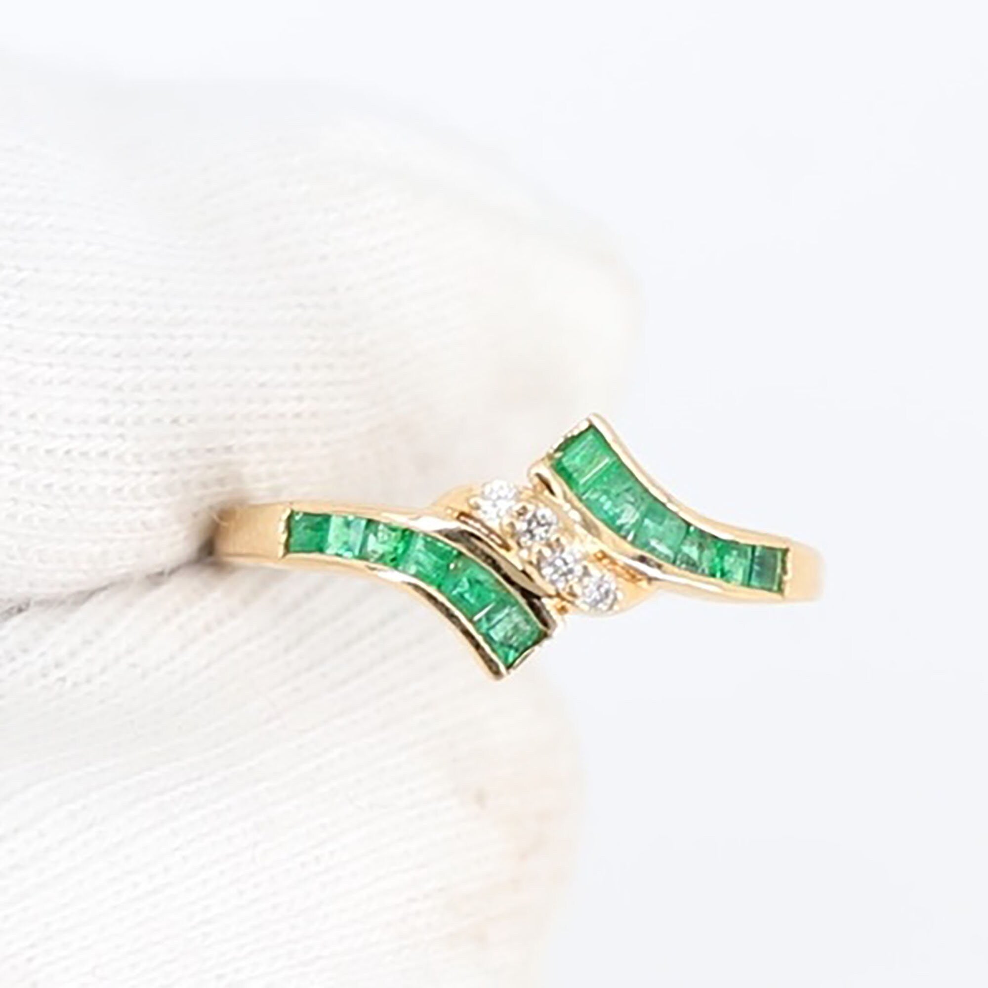 Beautiful Ring 14K Gold