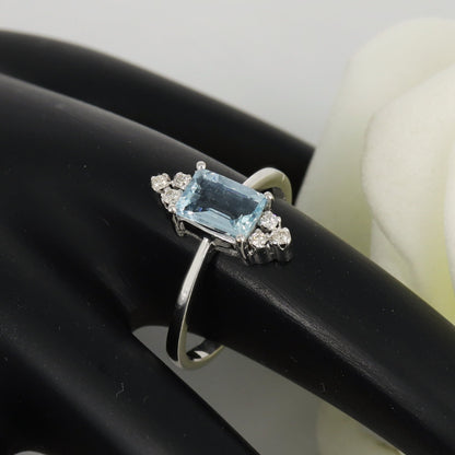 White Ring 18K Gold