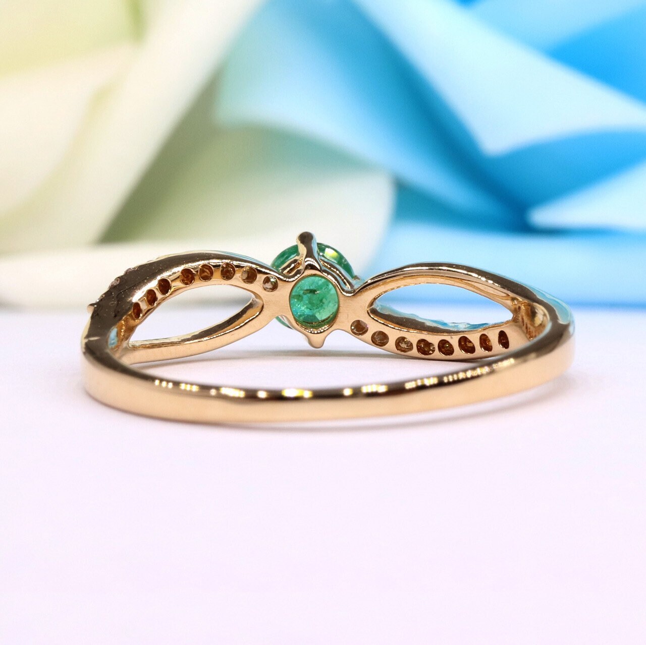 Emerald Ring 14K Gold