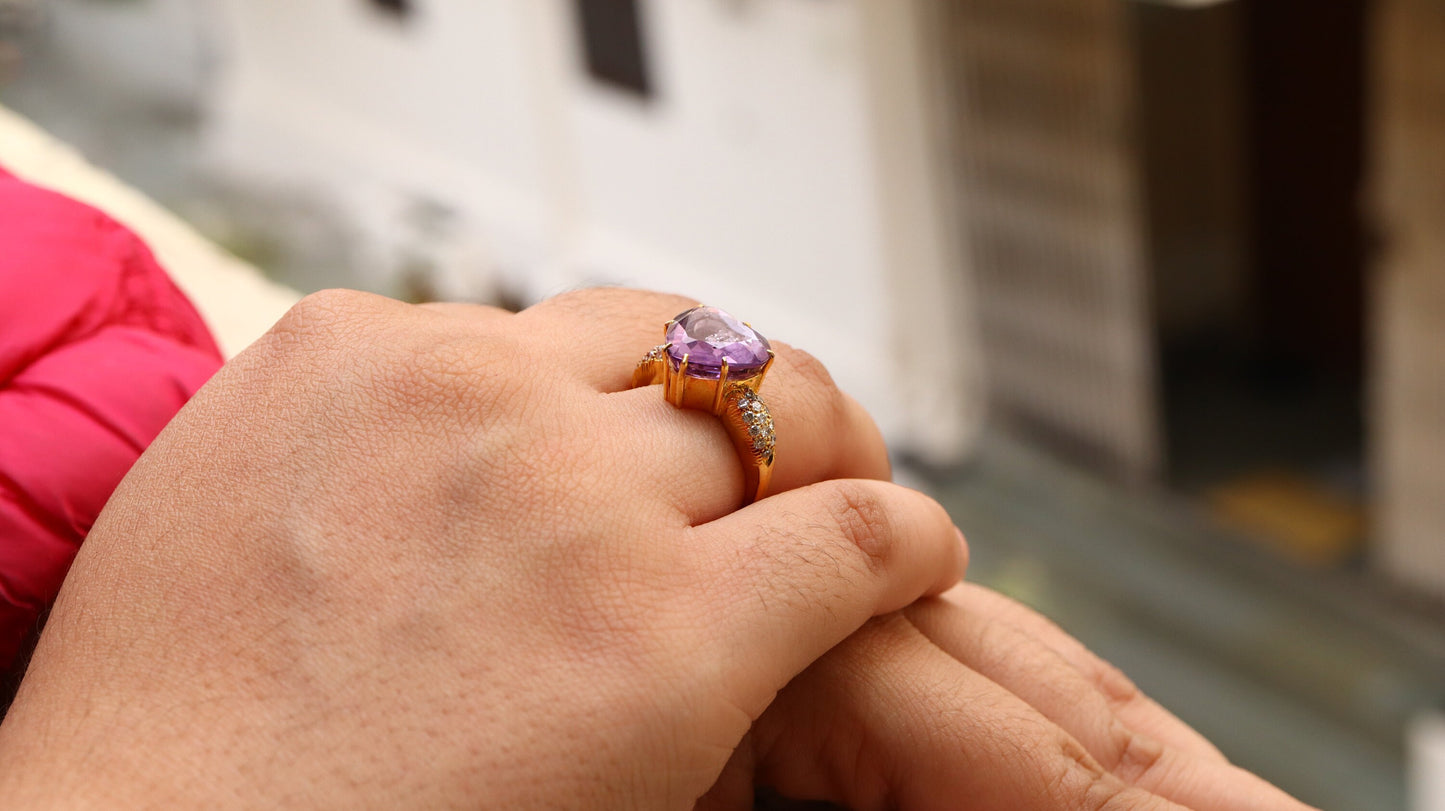 One A Kind Heart Shape Amethyst Ring 18K Gold