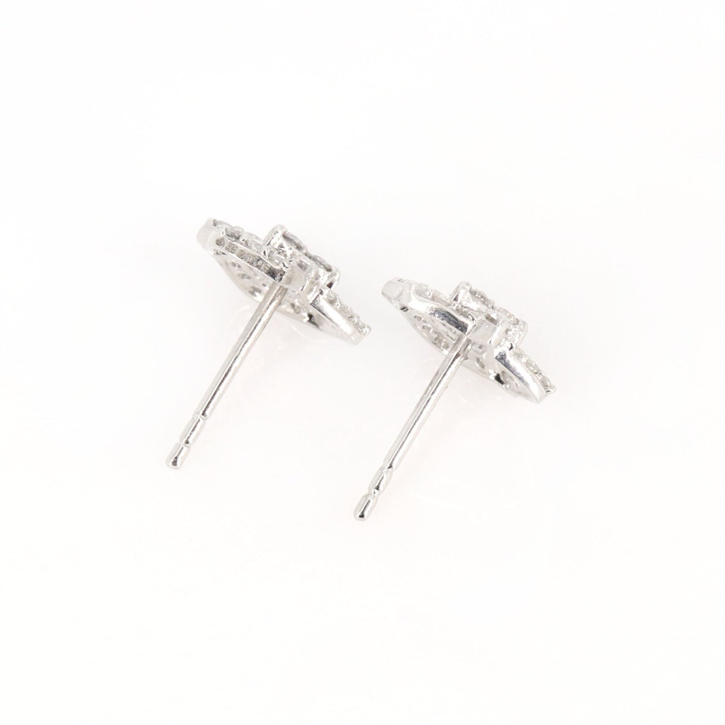 White Studs 0.64 Earring 18K Gold