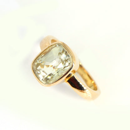 Radiant Cut Sapphire Unisex Ring 18K Gold