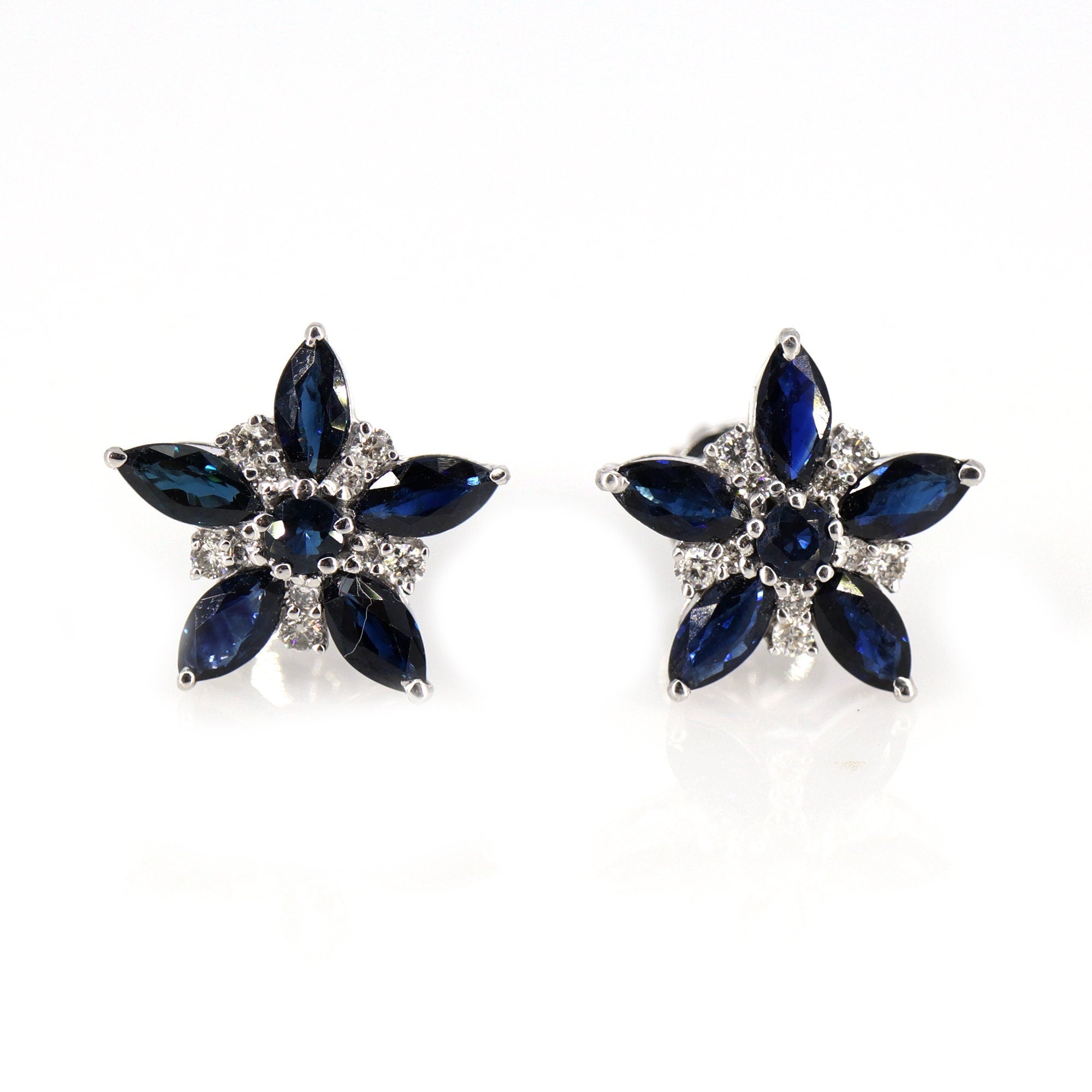 Blue Sapphire Stud Earring 14K Gold