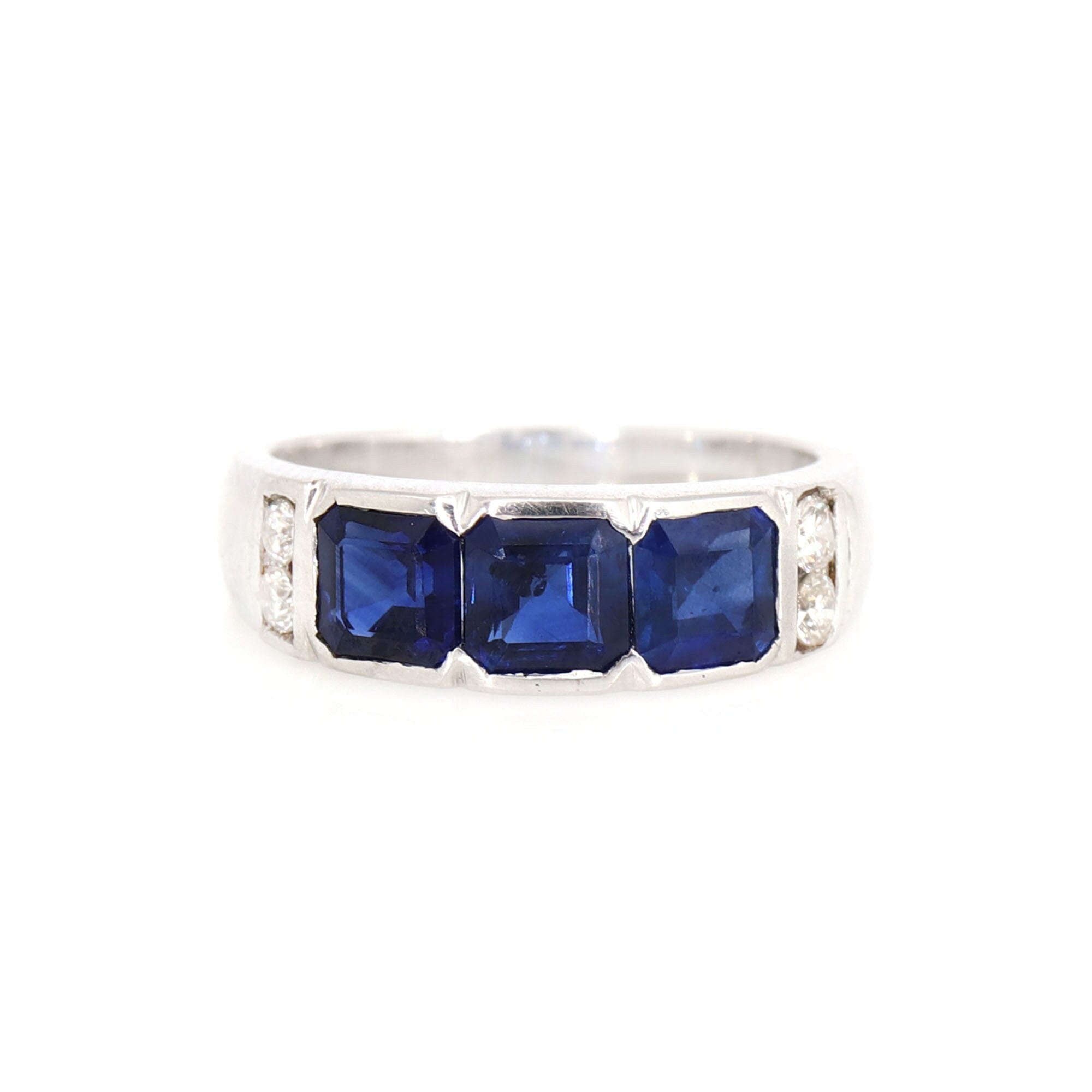Sapphire Ring 18K Gold